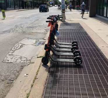 共享電動滑板車